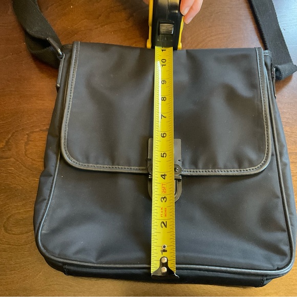 Midsized messenger bag - Picture 3 of 4